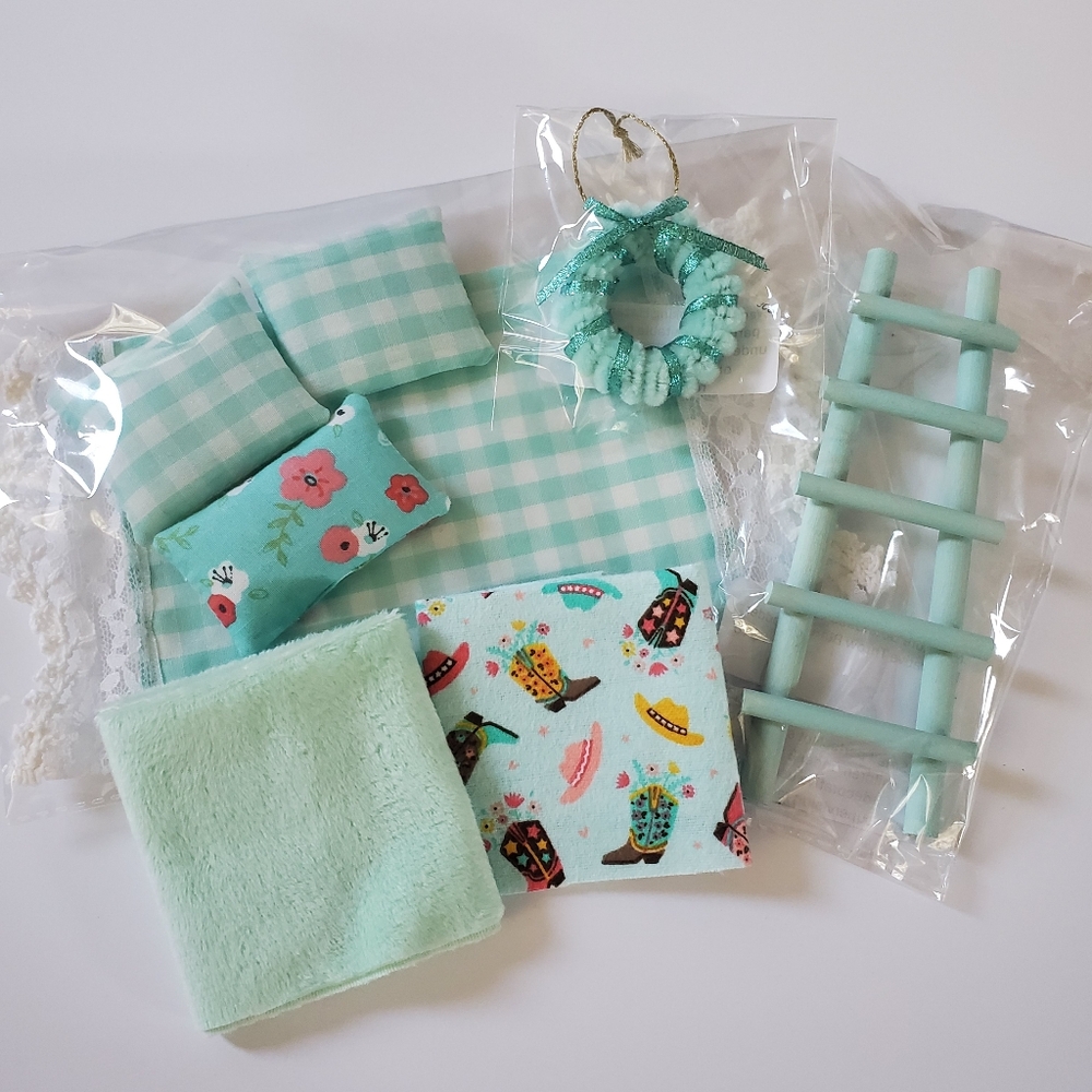 Miniature Dollhouse Accessory Bundle 1:12 Scale Maileg Blue